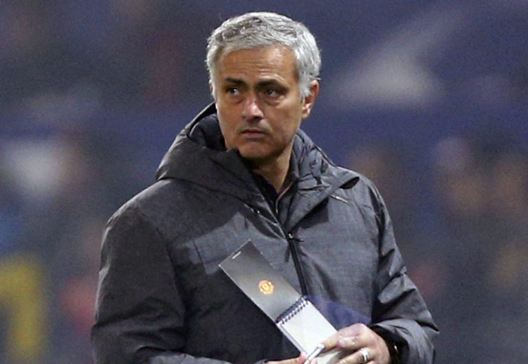 Jose Mourinho extends contract at United until at least 2020