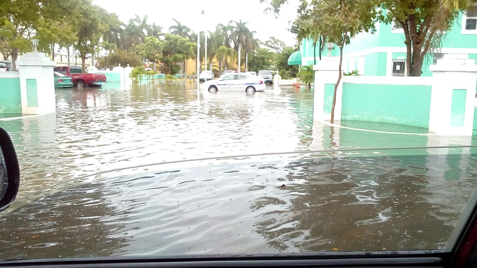 Wicked weather dumps heavy rain flooding the capital – Eye Witness News