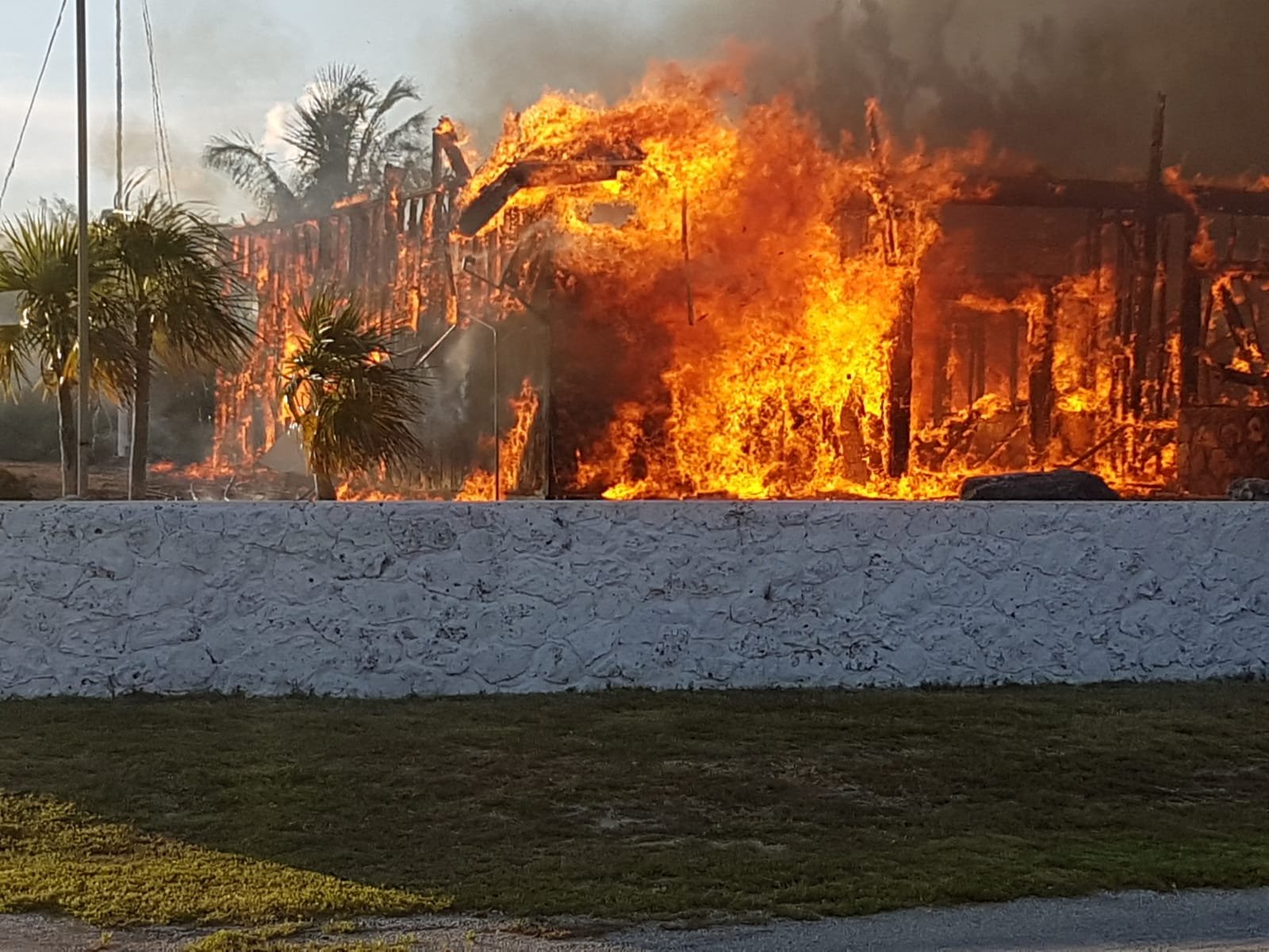 Fire destroys Berry Islands customs, immigration building