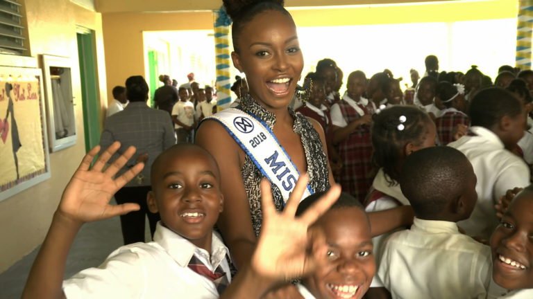 Miss World Bahamas visits Garvin Tynes Primary School in first official ...