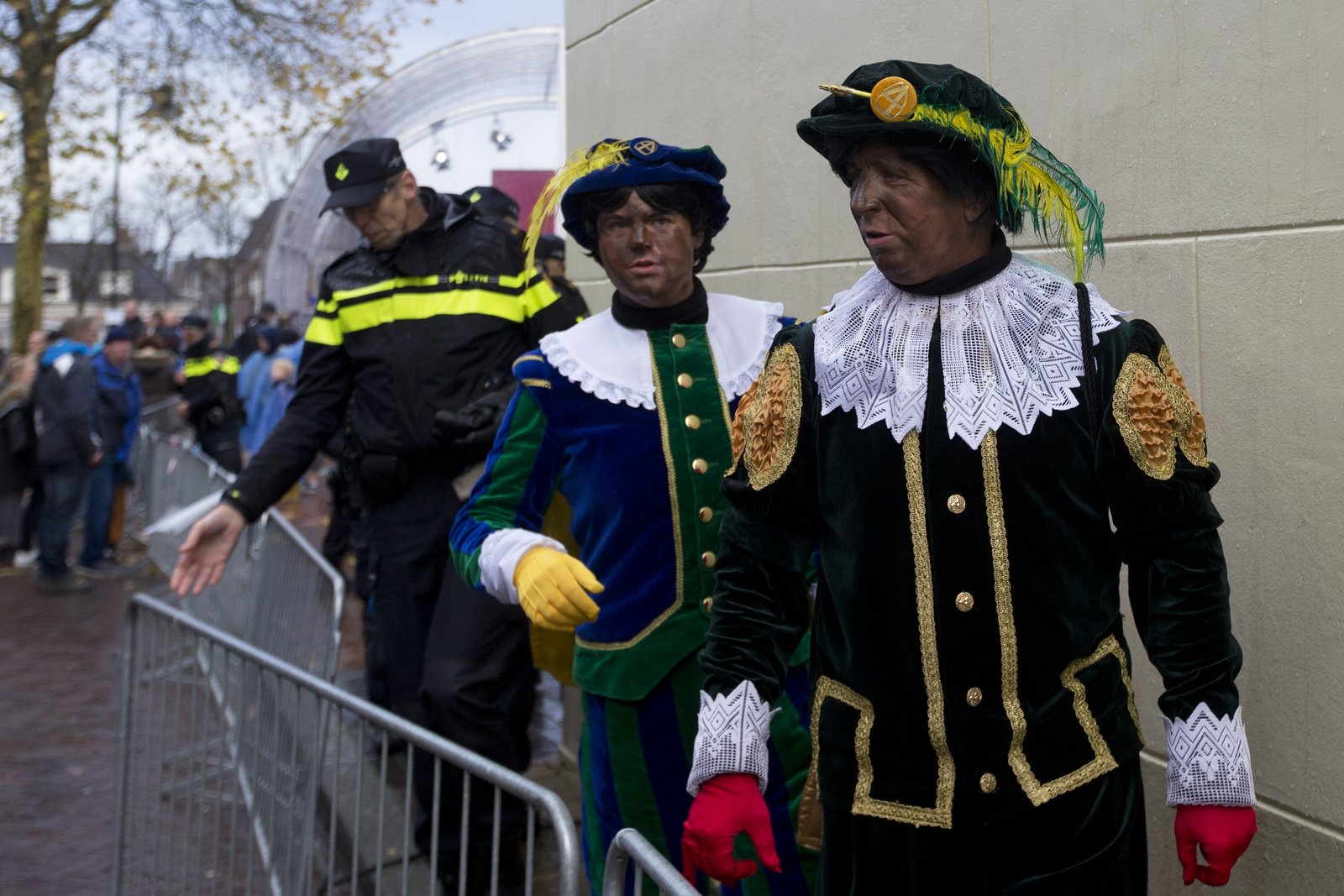 AP Explains: Racist History Of Blackface Began In The 1830s – Eye ...