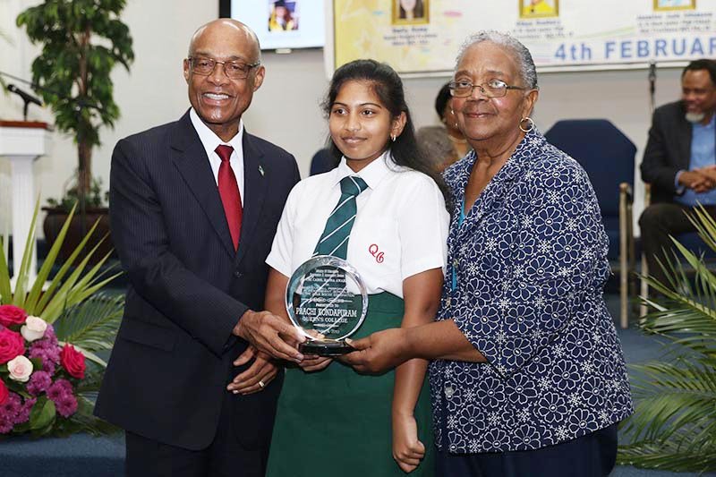 Queen’s College Student Wins ‘Best Overall Performance’ In 2018 BGCSE ...