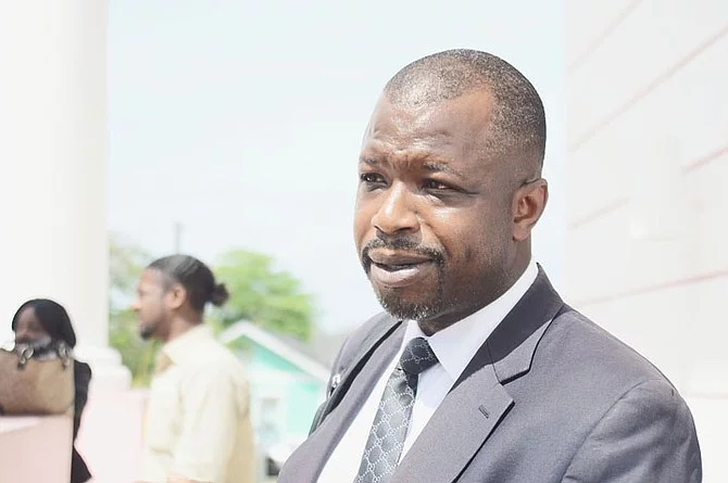 Munroe: Govt. should determine status of shelterees