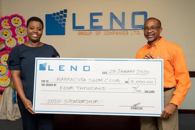 Leno donates to Barracudas Swim Club meet