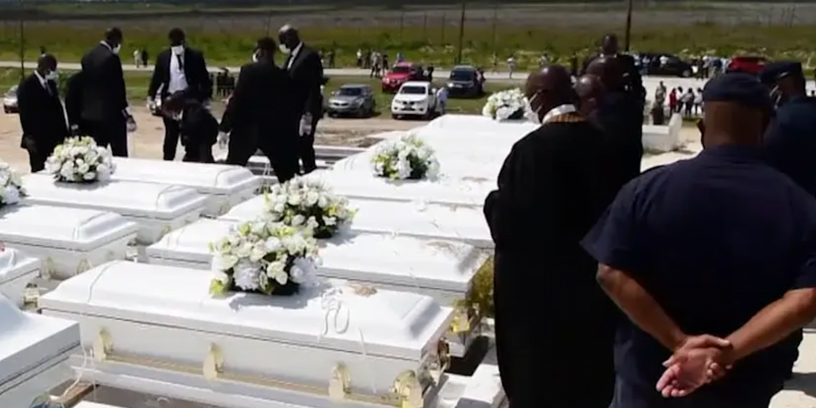 GOVERNMENT UNDER HEAVY CRITICISM AFTER ABACO MASS BURIAL