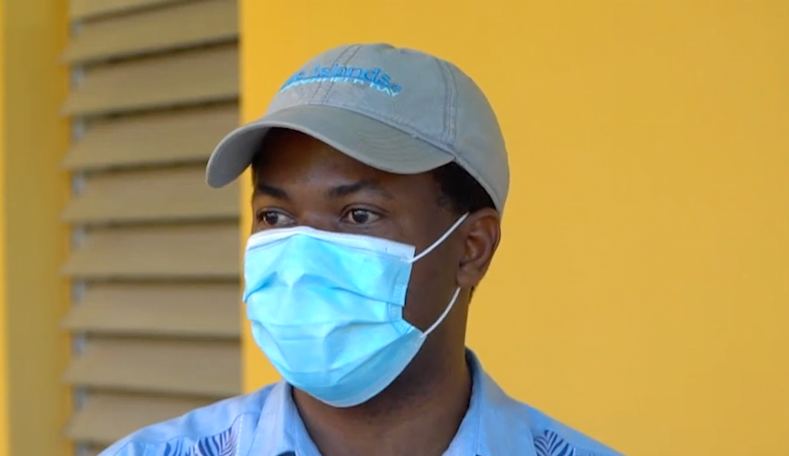 SENATOR DONATES TO ALMA MATER FOR STUDENTS IN NEED