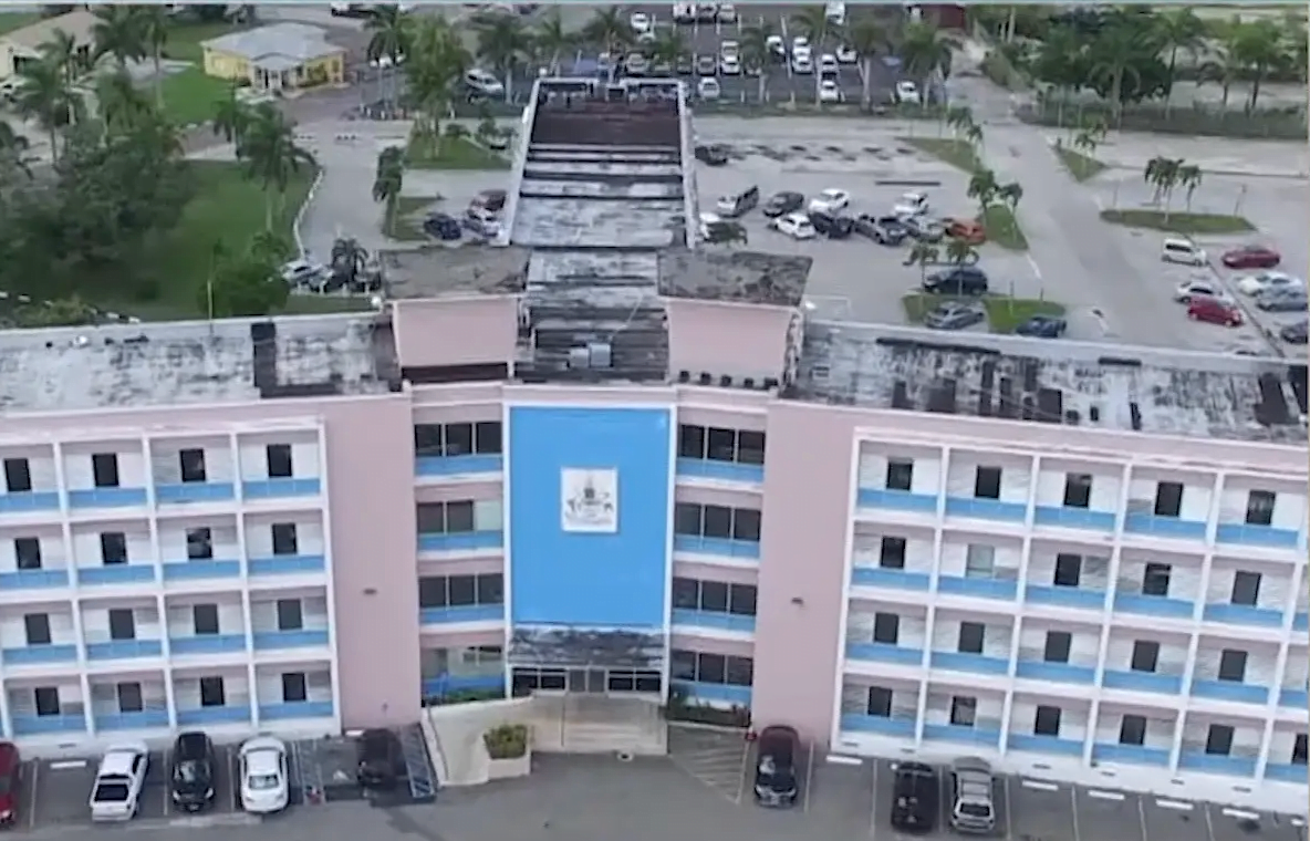 PUBLIC SERVANTS TO RETURN TO WORK NEXT MONDAY