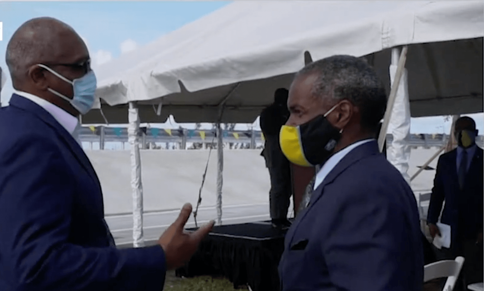 GOVERNMENT OPENS FISHING HOLE BRIDGE ON GRAND BAHAMA