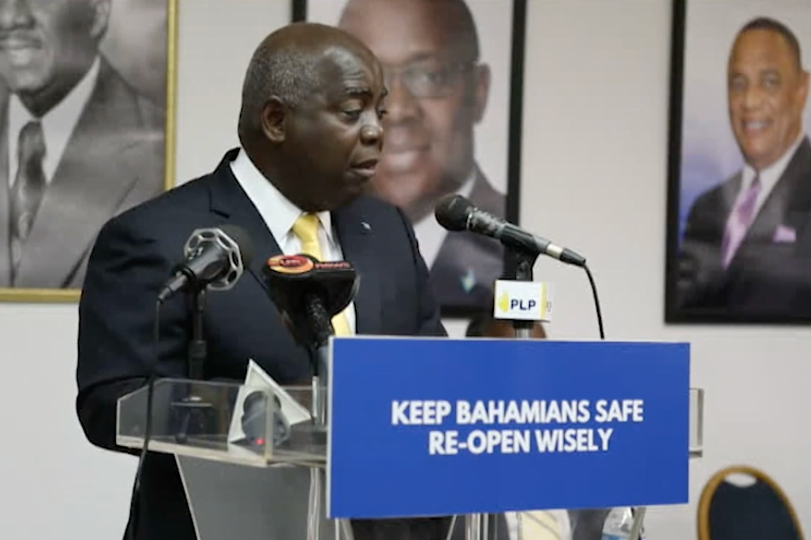 DAVIS: ‘THE GOVERNMENT’S INCOMPETENCE IS DANGEROUS’