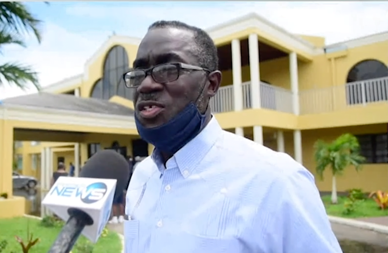 CHURCH FEUD LOOMS AS PASTORAL TEAM OPPOSES NEW SENIOR PASTOR