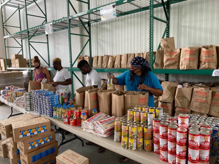 Lyford Cay Foundations grants $1.5 mil. to food aid
