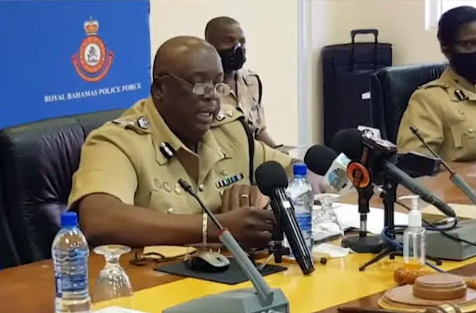 OVER 100 POLICE IN QUARANTINE