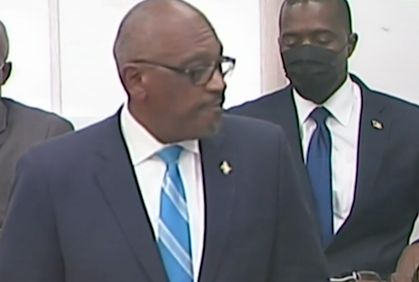 MINNIS: VACCINATED INDIVIDUALS CAN ‘PARTY ON’