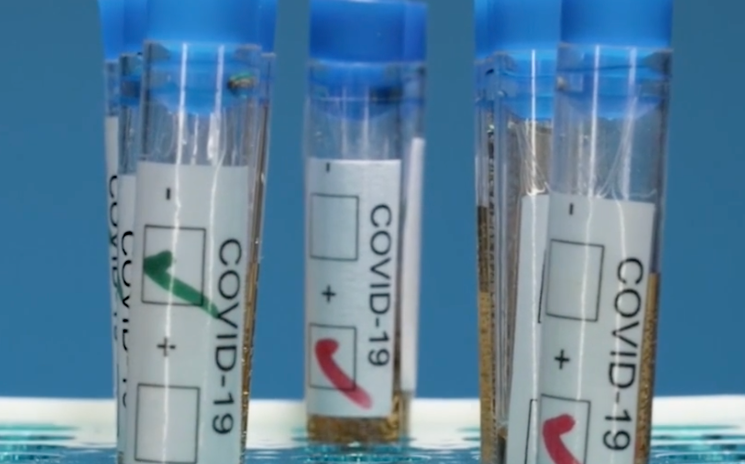 EMERGENCY TENTS ERECTED AGAIN OUTSIDE PMH AS CASES SURGE