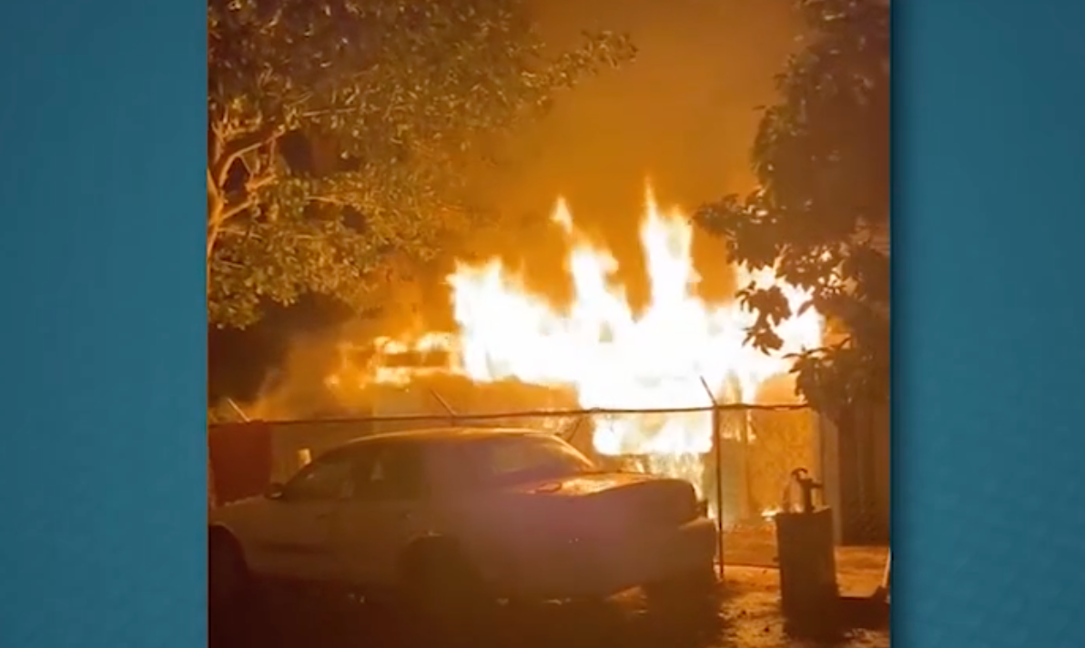 TWO CHILDREN AND A WOMAN DIE IN FIRE