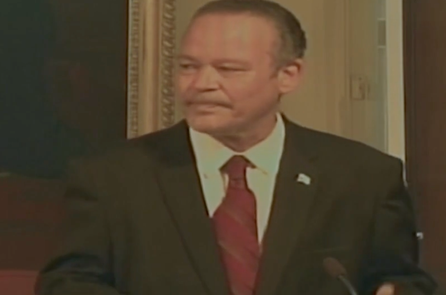 NEW HEALTH LEGISLATION WILL NOT STOP LOCKDOWN