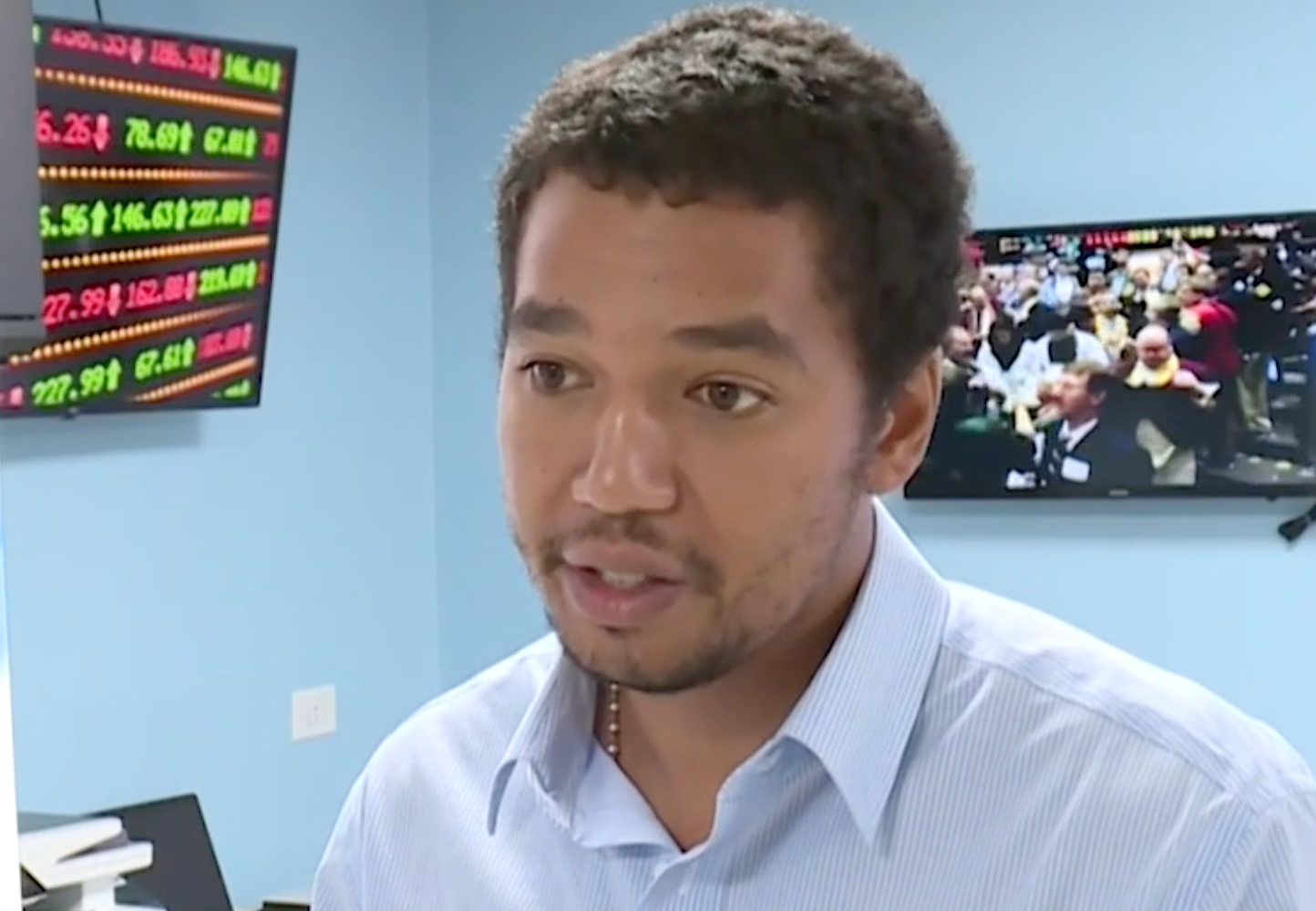 ARAWAK X OFFERS CROWDFUNDING