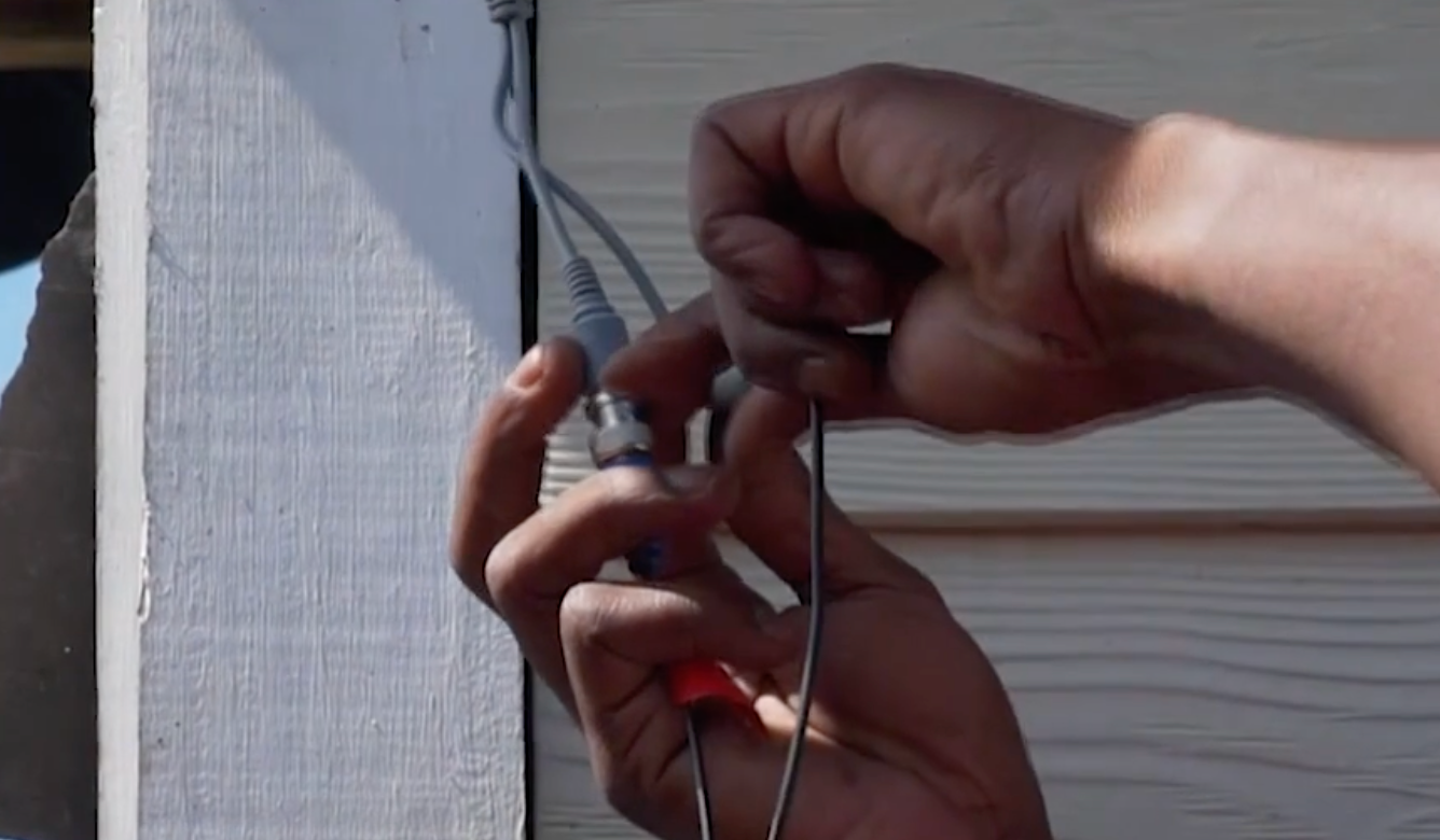 MUNROE: POLICE SHOULD NOT INTERFERE WITH RECORDING DEVICES