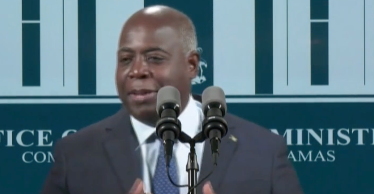 PM DAVIS ENCOURAGES BAHAMIANS TO FOLLOW COVID-19 PROTOCOLS DURING HOLIDAYS