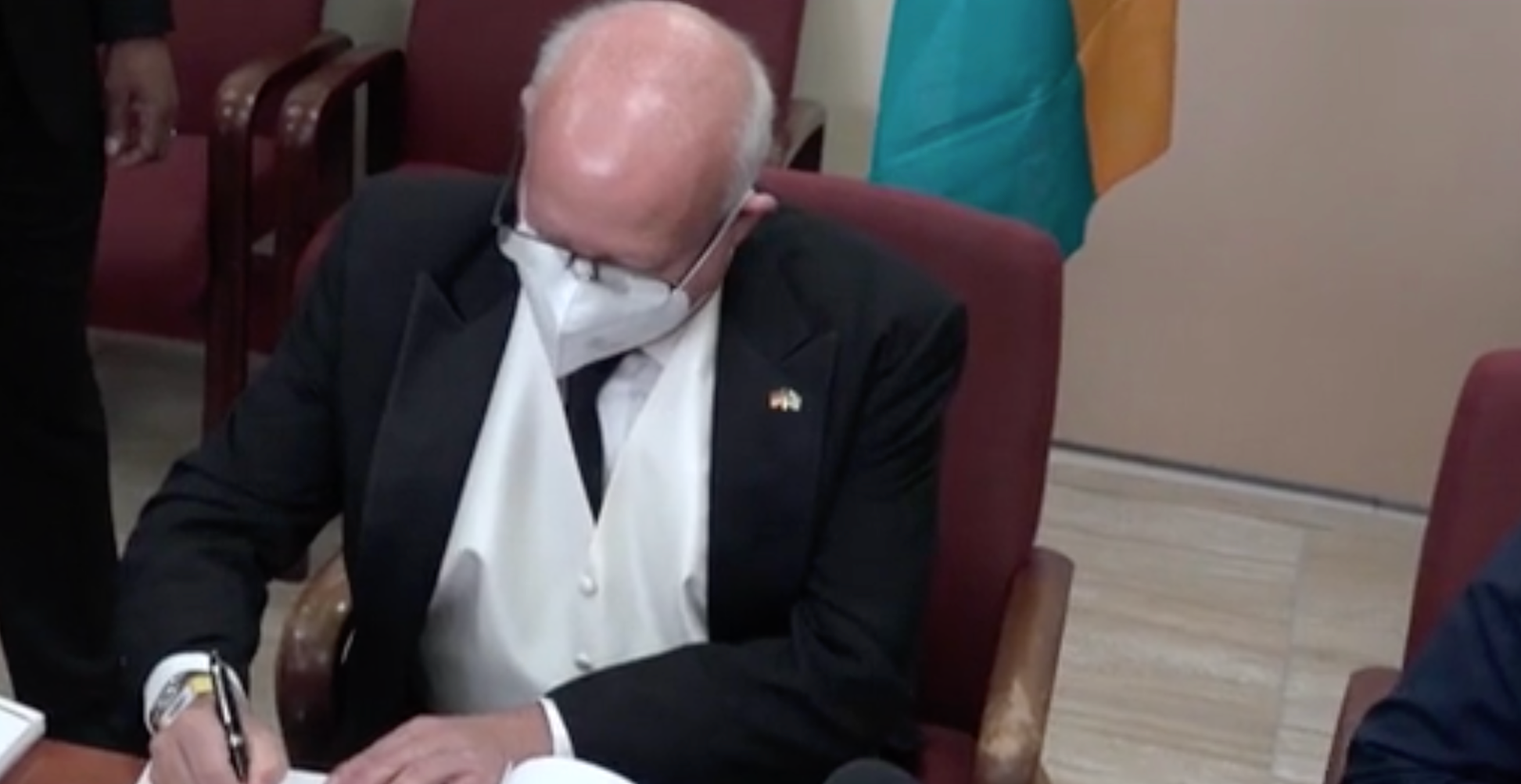 BILATERAL AGREEMENT SIGNED TO ALLOW DIRECT FLOW OF PEOPLE AND GOODS FROM GERMANY