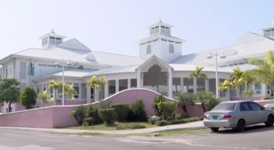 GOV’T TO CONSULT WITH PRIVATE SECTOR ON NEW MINIMUM WAGE FIGURE