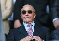 US prosecutors charge British billionaire and Albany developer Joe Lewis with insider trading